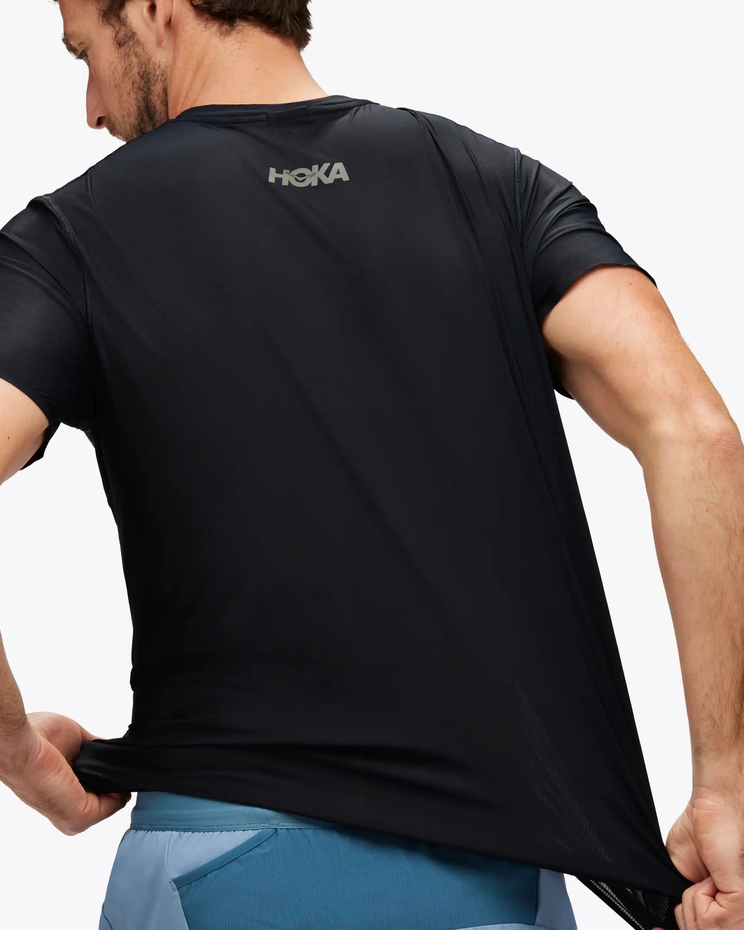 HOKA - M's Airolite Run Top - Weekendbee - sustainable sportswear