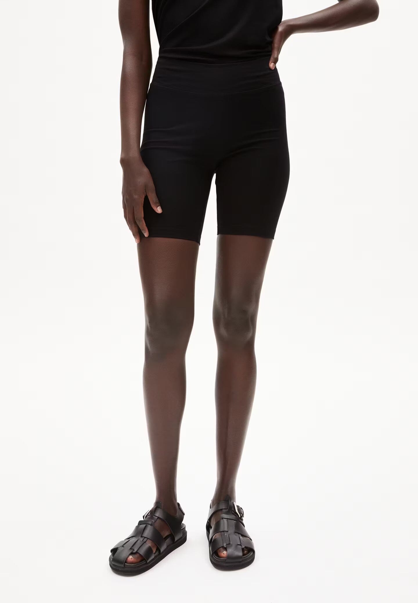 Armedangels - W's Nedaa Litaa Shorts - Organic cotton - Weekendbee - sustainable sportswear